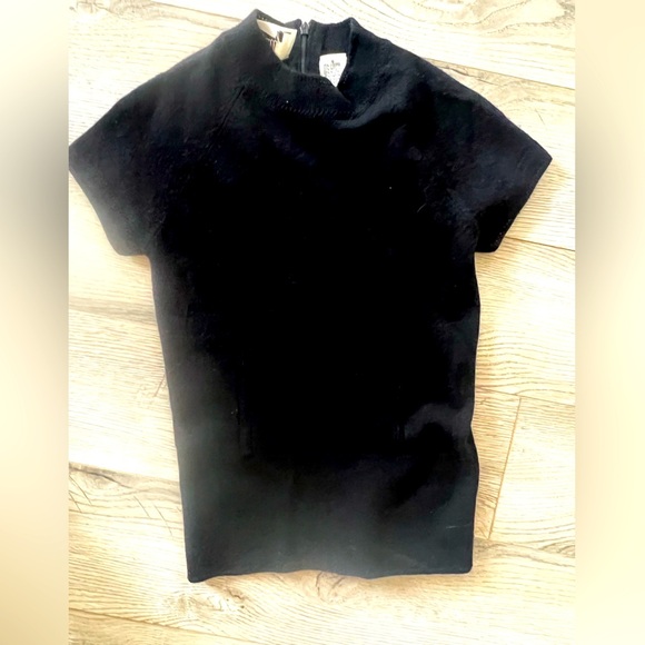 Milly Black Fitted Short Sleeve Mandarin Collar Tee - Picture 1 of 3